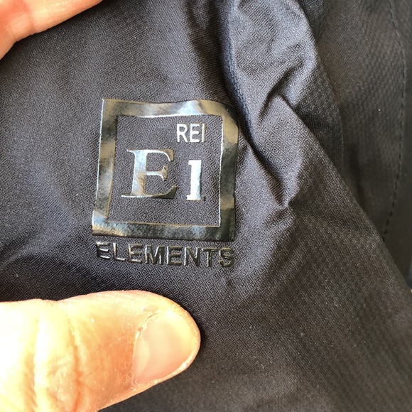 SOLD 🙌🏼 REI Hooded Raincoat Sz S - Picture 6 of 15